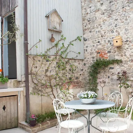 Chambres Chez L'habitant Capucine B&B 3*