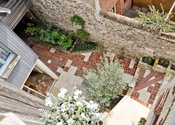 Capucine Bed & Breakfast 3*